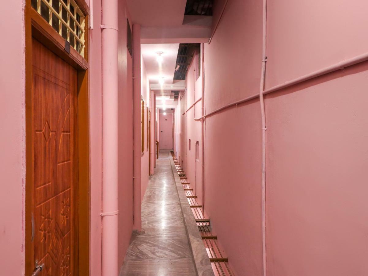 Oyo 46737 Sri Annamalai Residency Saver Tiruvannāmalai Exterior foto